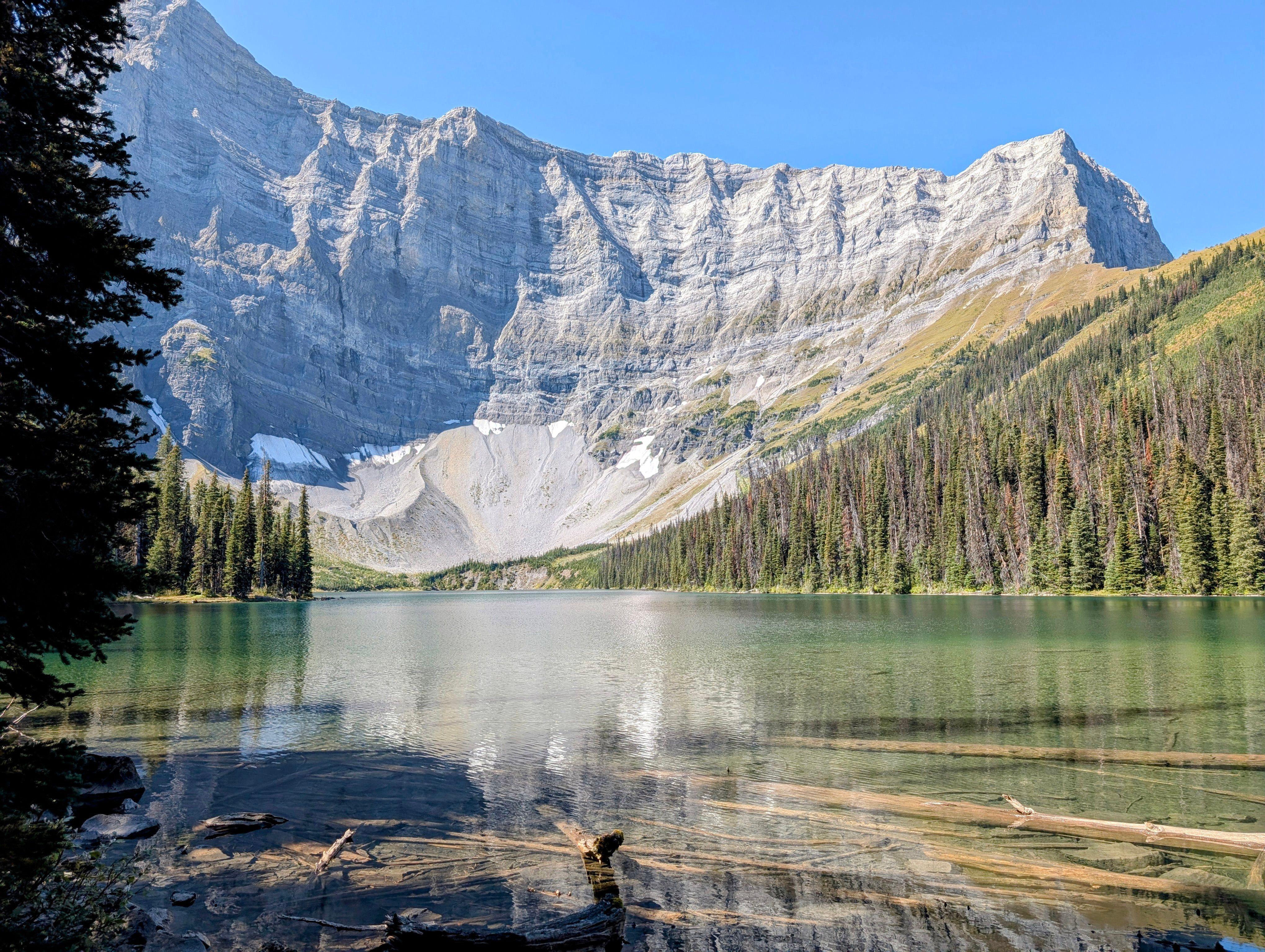 Canadian Rockies Full-Day Guided Hiking Tour